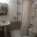 ζ Luxury Near Airport